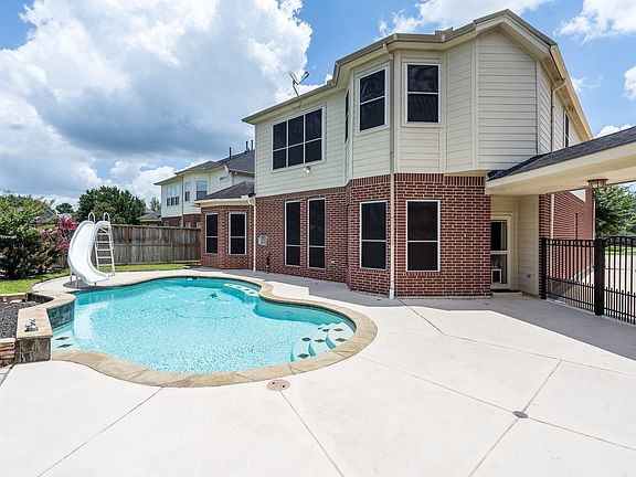 5th image of 19106 Natchez Creek Ln