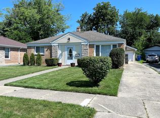 2248 Spruce Rd, Homewood, IL 60430