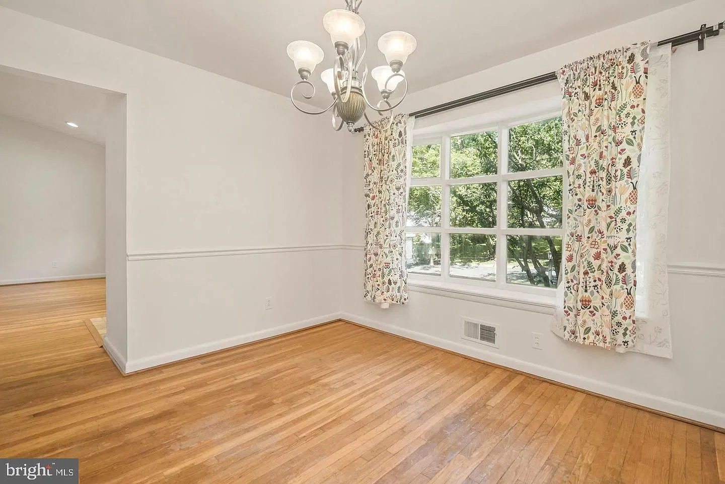4 bed, 2.5 bath, 2481 sqft, $4,750 — Photo 4