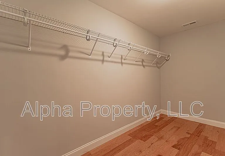 305 Buncombe St #A — Photo 13