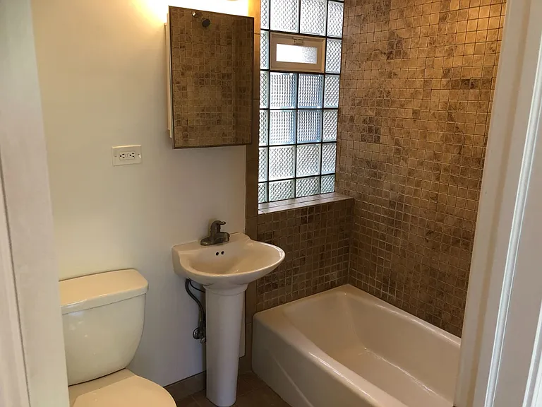 3824 N Ashland Ave #2 — Photo 6