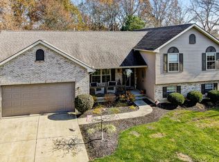 9322 Old Springfield Rd, South Charleston, OH 45368