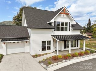 15 Riemar Ln, Waynesville, NC 28786