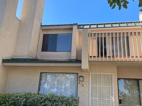2nd image of 676 Ascot Dr