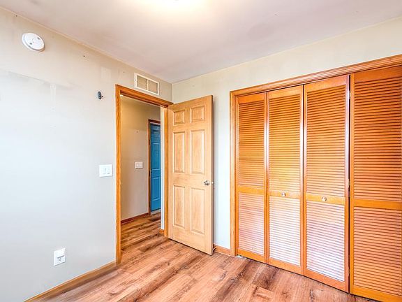 5th image of 3350 Evergreen Ln