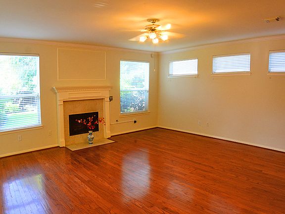 4th image of 22407 Crisfield Ct