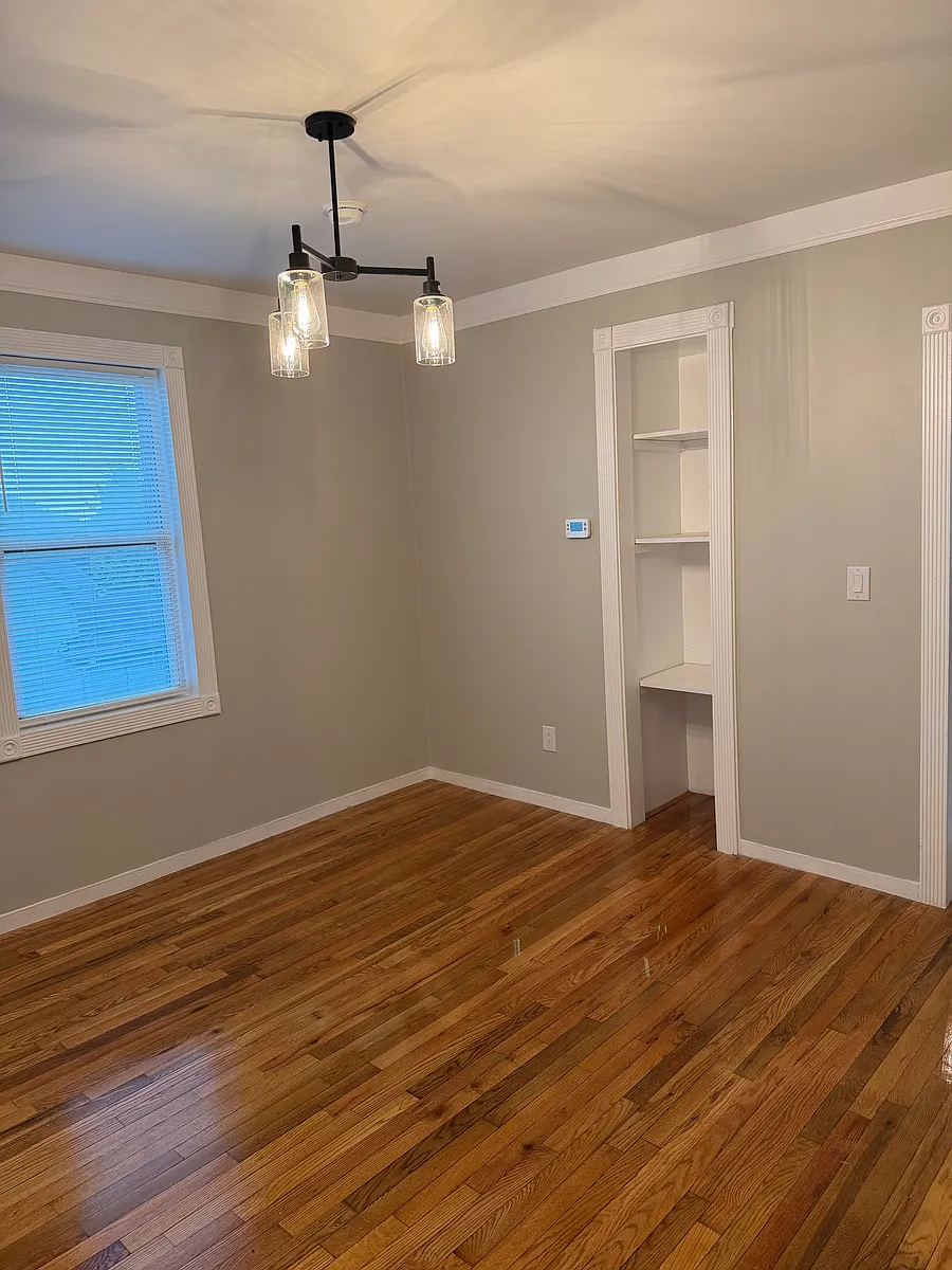 Building Photo - 128 Flint St #3