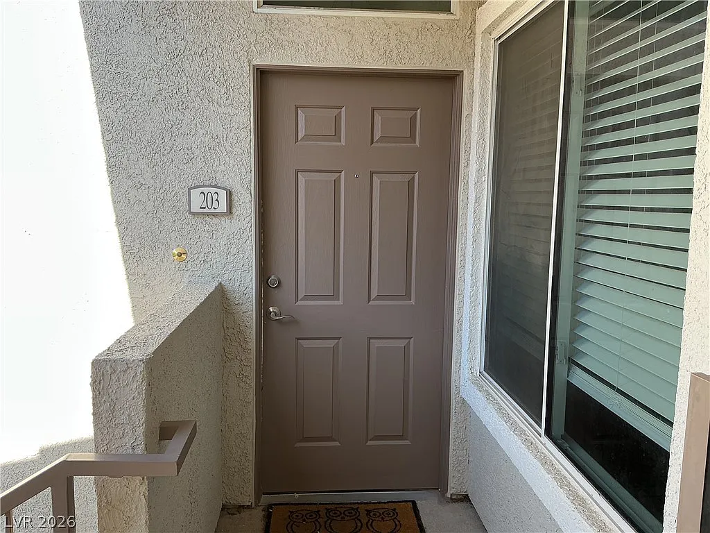 2 bed, 2.0 bath, 1054 sqft, $1,395 — Photo 3