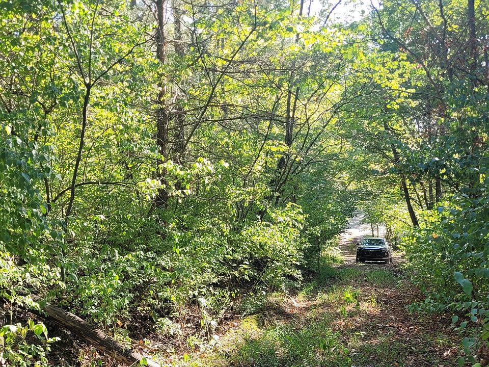 1st image of 9-11 Twelve Glen Dr