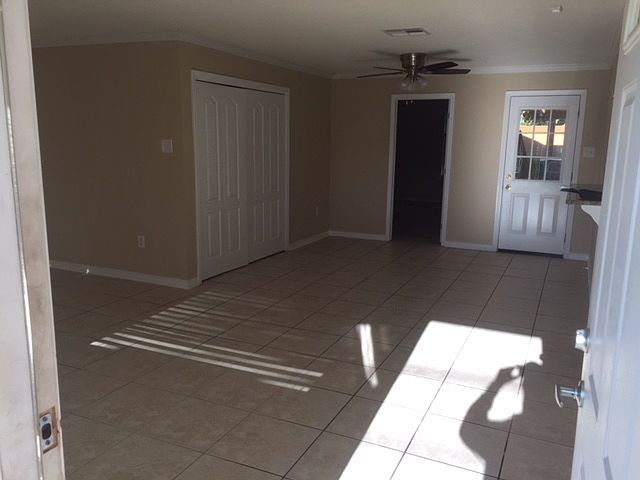 1st image of 1820 River Oaks Dr