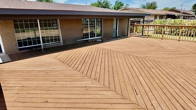 1706 Emerald Ave — Photo 4