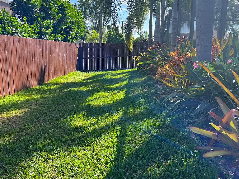 8365 Bahamas Rd — Photo 35