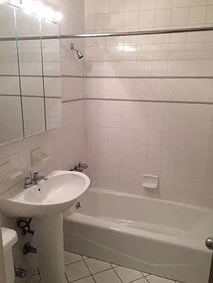 Rented by ALTER REALTY CO INC | media 17