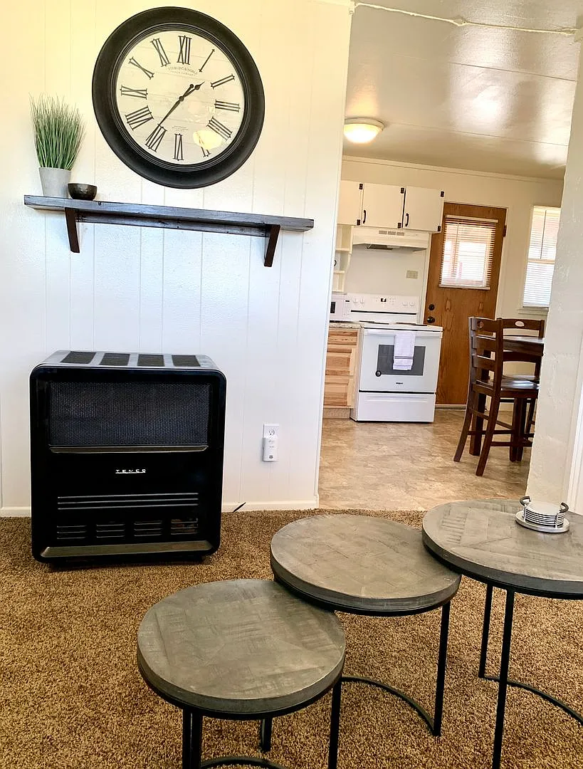 2 bedroom/1 bath furnished or Unfurnished — Photo 1
