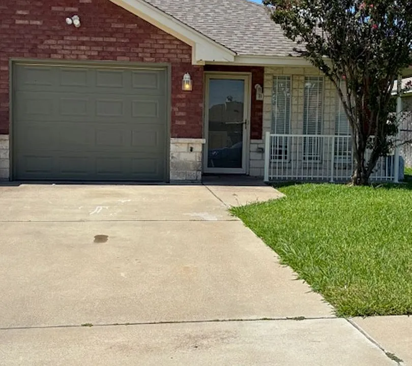 4500 John David Dr