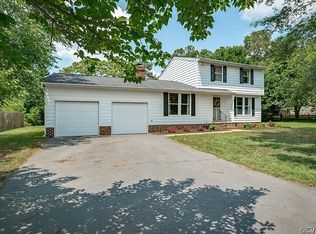 6326 Queens Lace Rd, Mechanicsville, VA 23111