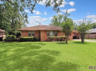 9076 Meadowood St, Baton Rouge, LA 70815