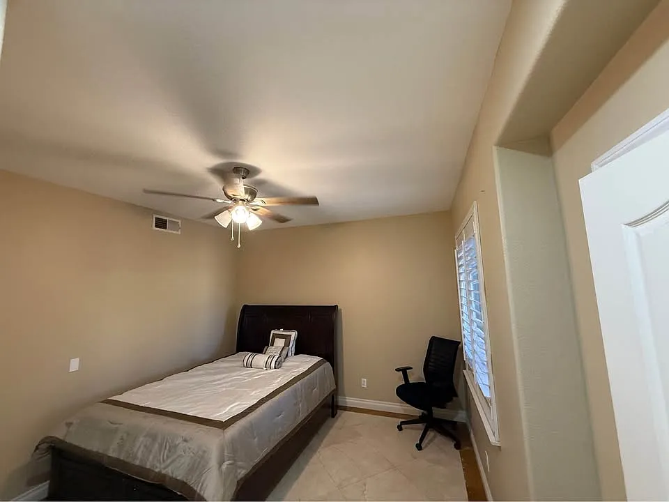 1411 Scenic Ct #2C