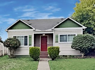8306 46th Ave S, Seattle, WA 98118