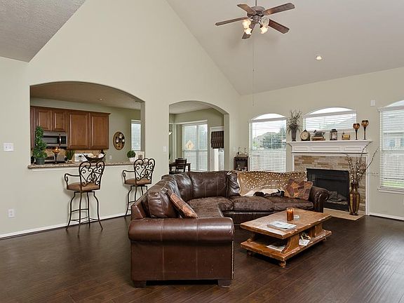 4th image of 7638 Golden Thistle Ln