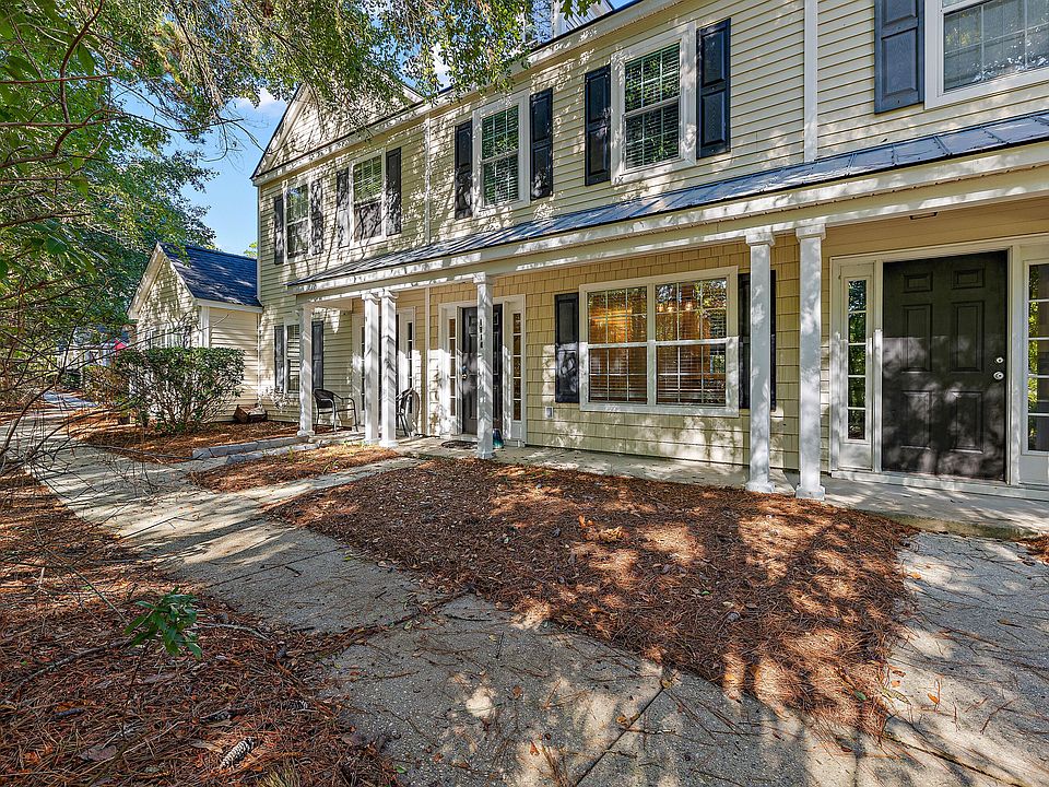 1st image of 1015 Island View Ct