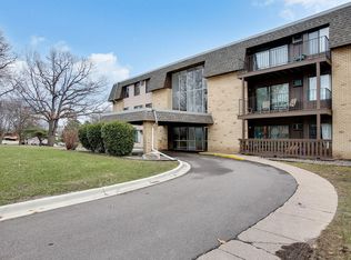 3461 Kent St, Saint Paul, MN 55126