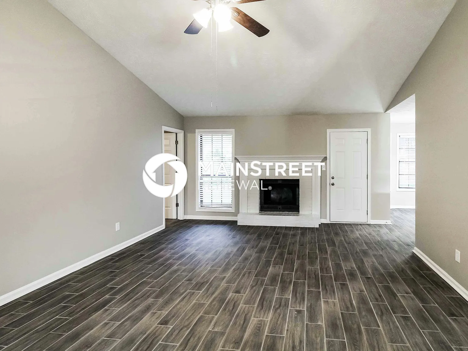 609 Seaboard Dr — Photo 2