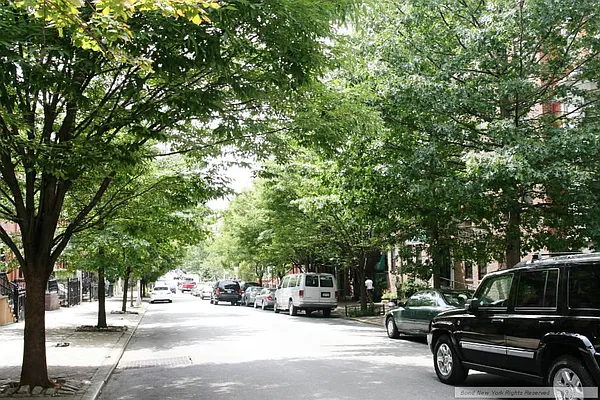 Rented by Bond New York | media 28