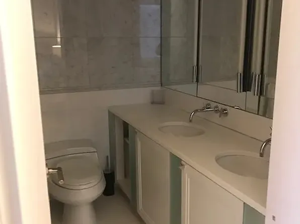 160 Central Park South image 5 of 9