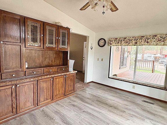 4th image of 503-155 Madrone Way