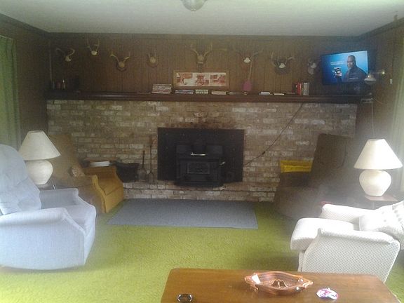 5th image of 90 Deer Ln