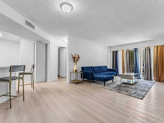5th image of 8721 Wiles Rd APT 103