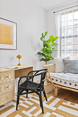 Sold by Douglas Elliman | media 21