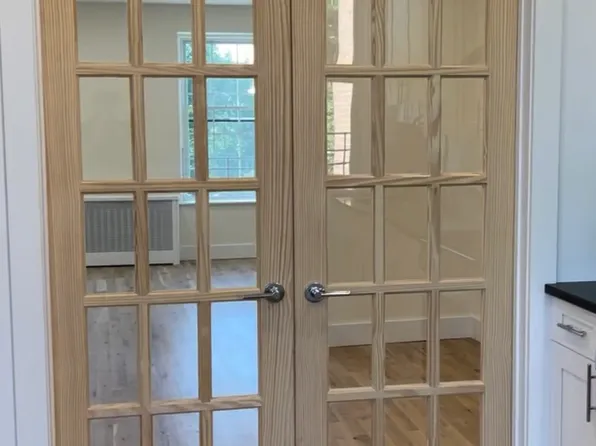 565 6th Avenue image 10 of 20