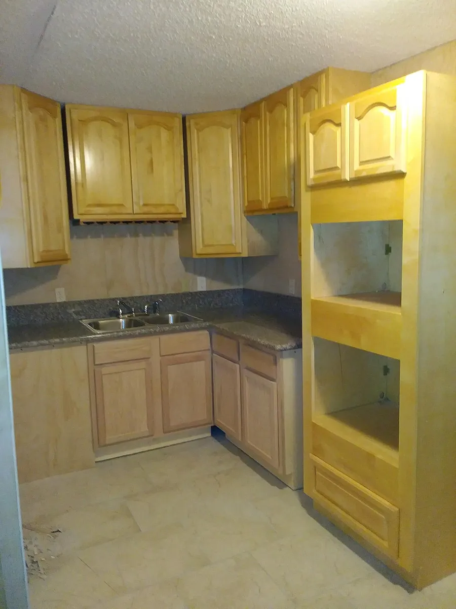 New kitchen with granite counters - 4508 Lanier Ave #1A AND 1B