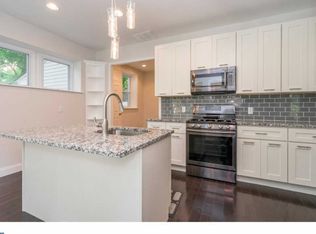 921 Wynnewood Rd, Philadelphia, PA 19151