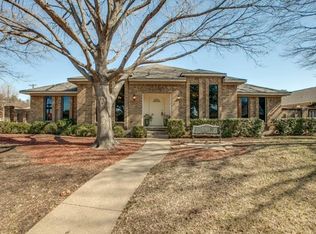 10020 Dahman Cir, Dallas, TX 75238