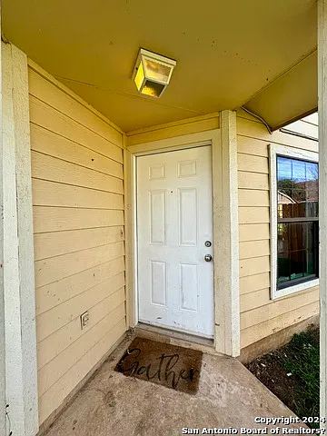 4 bed, 2.0 bath, 1591 sqft, $1,850 — Photo 4