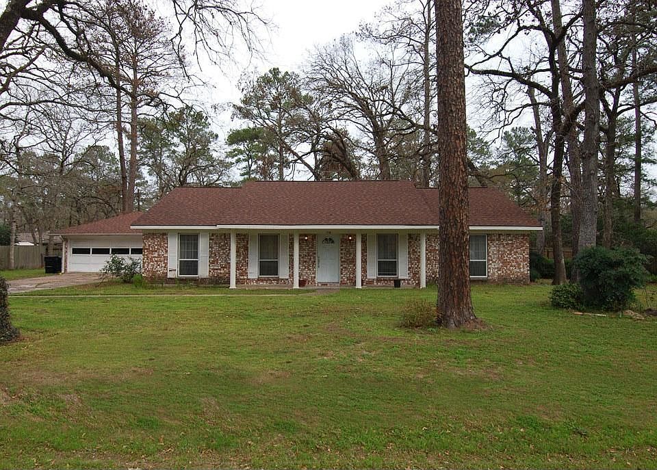 1st image of 907 Golden Bear Ln