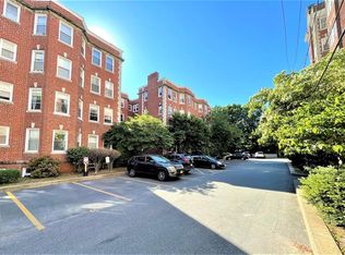 5 Craigie Cir #3D, Cambridge, MA 02138