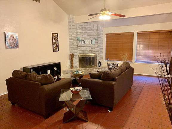 5th image of 519 Oakdale Dr