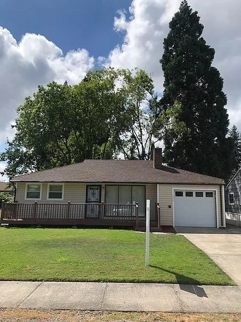 1007 Murray Ave photo 1
