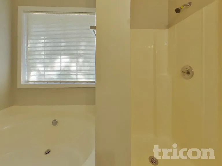 103 Fairfax Dr — Photo 9