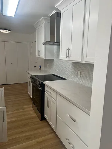 1465 W 6th St Photo 1
