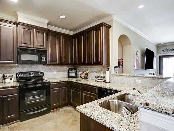 4th image of 2006 Royal Ct
