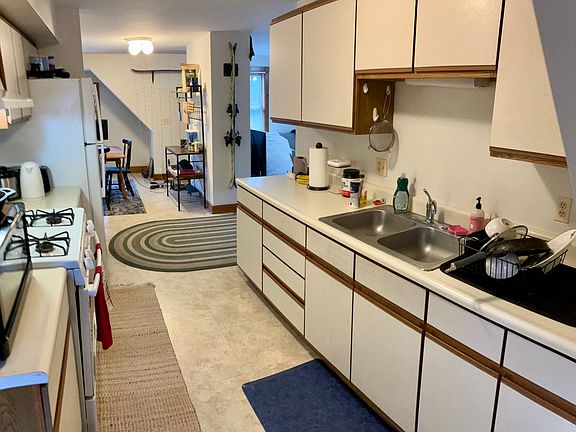 4th image of 15 Rundel Park APT 6
