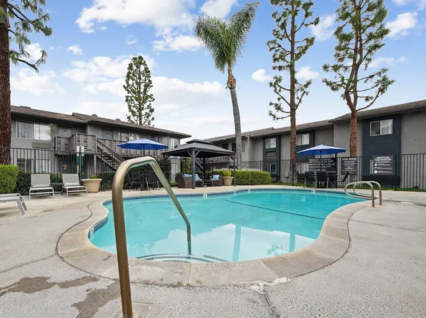 Loma Vista Apartments, 2575 Steele Rd #104, San Bernardino, CA 92408