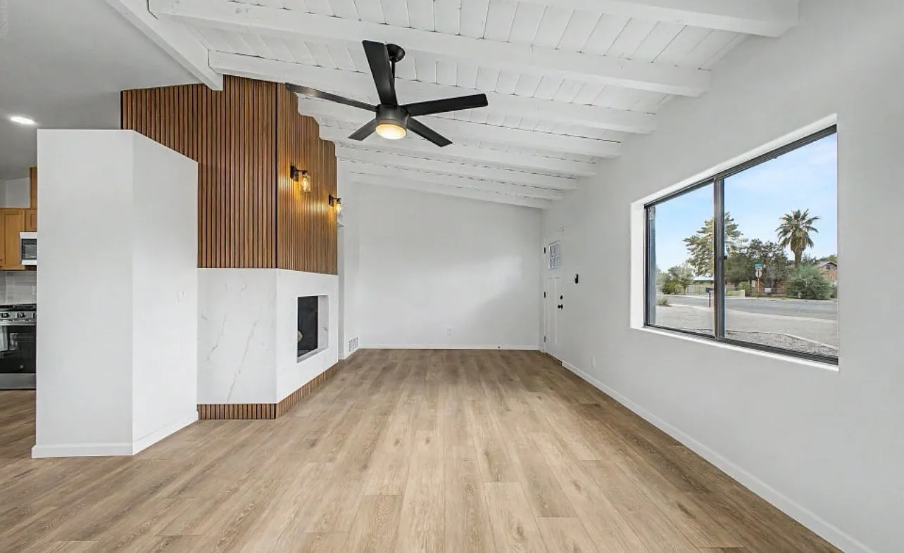 2 bed, 1013 sqft, $2,150 — Photo 4