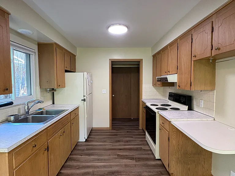 103 N Rocky River Dr — Photo 9