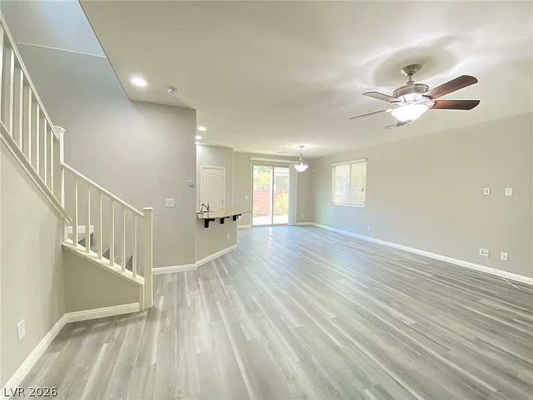 6142 Carter Caves Ave — Photo 4